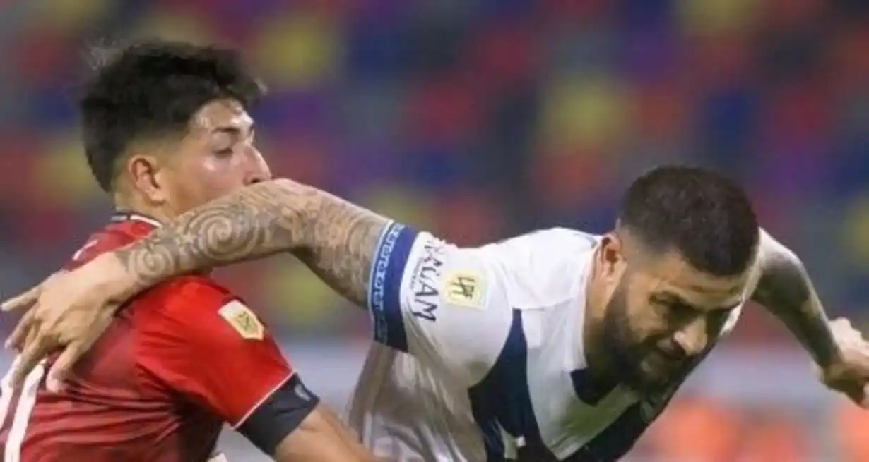 Vélez y Central Córdoba de Santiago del Estero se enfrentarán este miércoles, en Santa Fe, por la final de la Copa Argentina 2024, la cual otorgará un lugar para la Copa Libertadores 2025 al campeón.