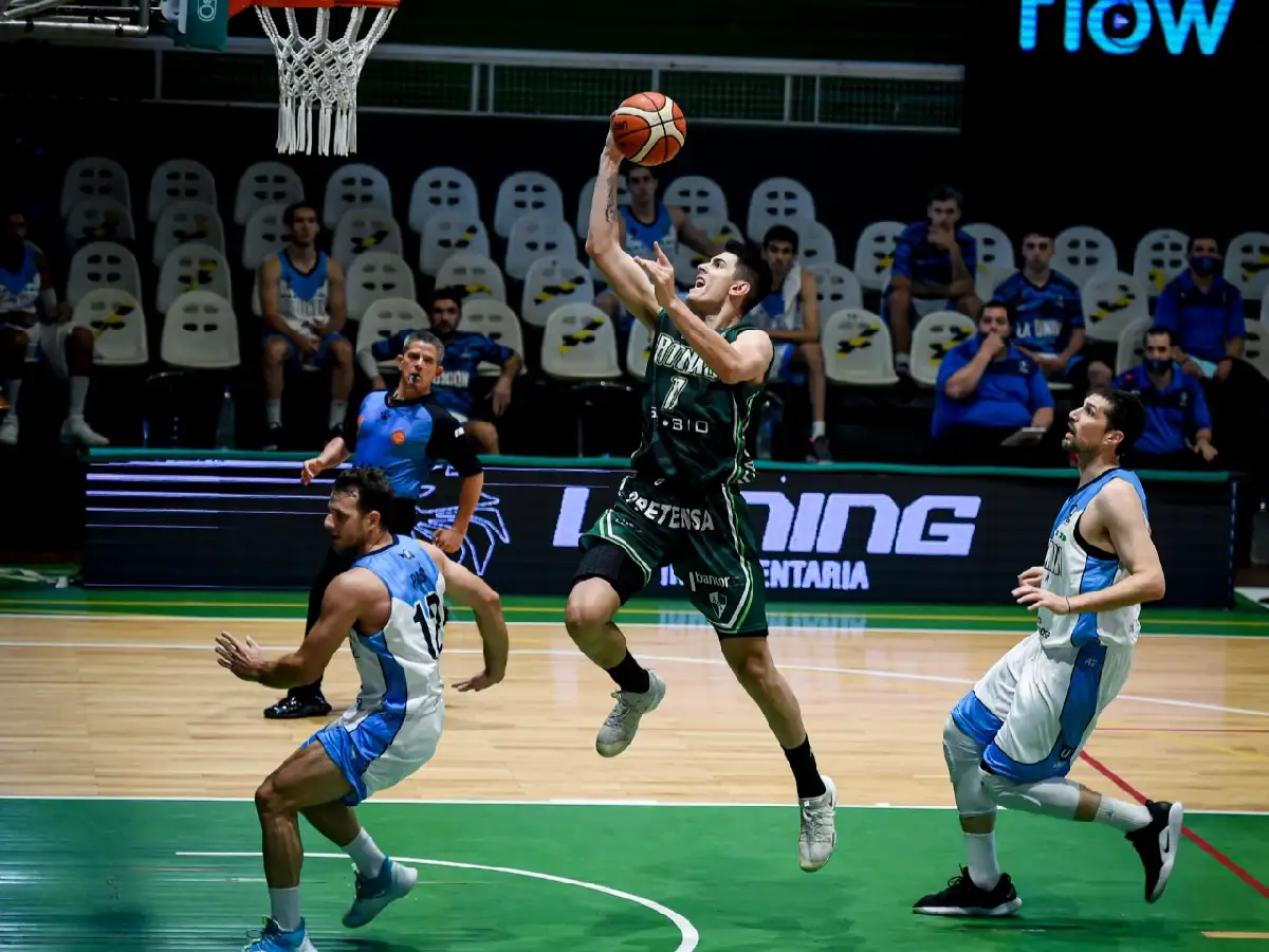 Dura derrota de Atenas