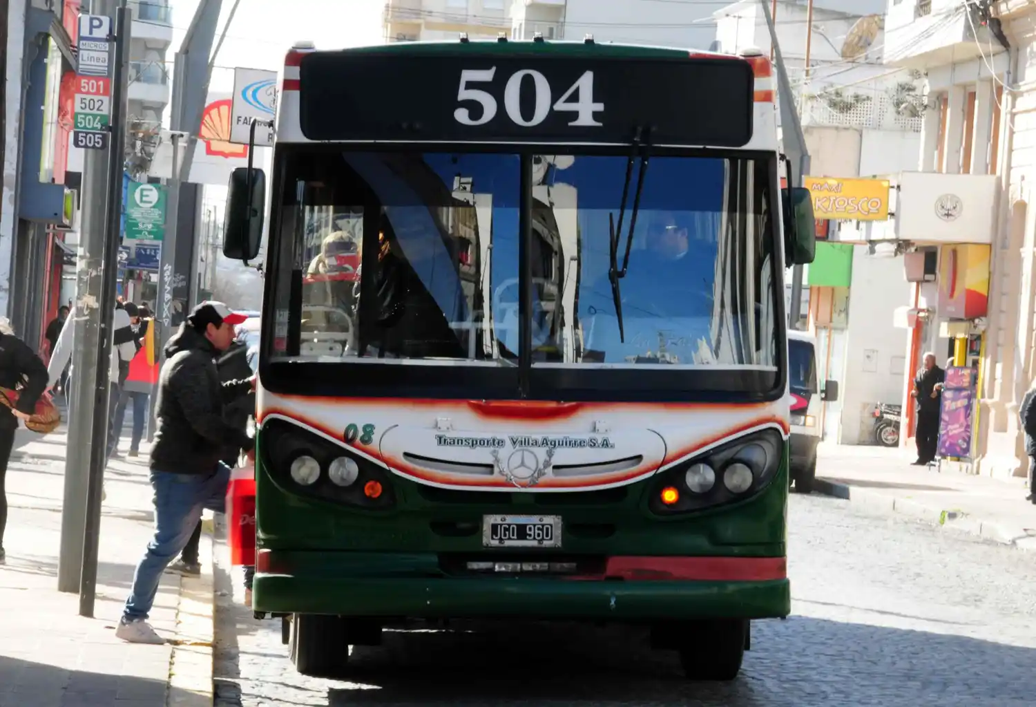 La UTA, en estado de  alerta y movilización