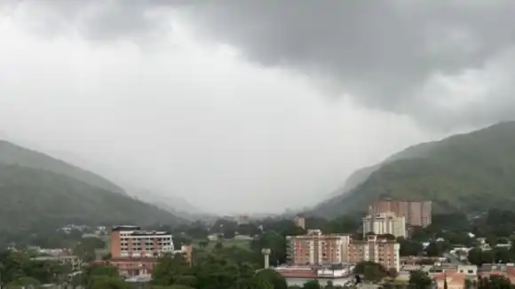 La LLUVIA renace la angustia en Aragua este #24Oct