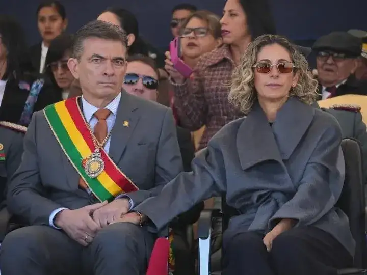 Rodrigo Paz con su esposa María Elena Urquidi.