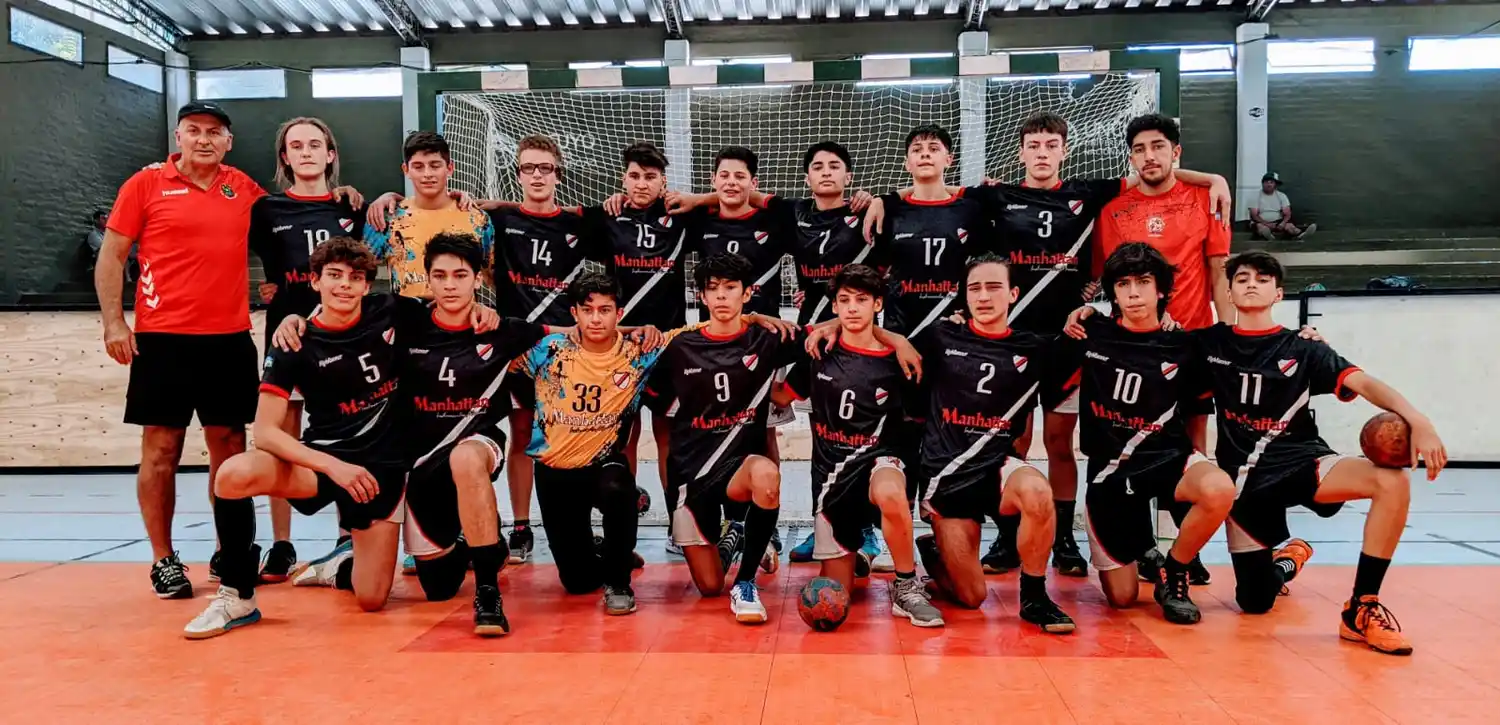 Los varones de Defensa enfrentarán hoy a Sol de Mayo.