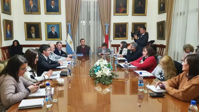 Comienza el debate sobre el convenio colectivo de trabajo  para la administración pública