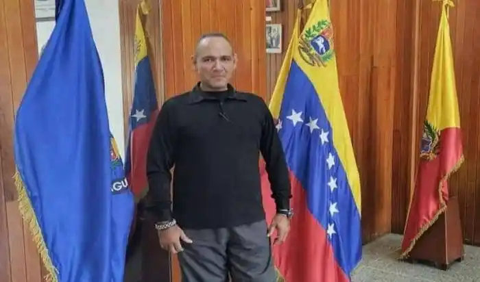¡ZONA DEL TREN DE ARAGUA! Asesinan a jefe de la policía cuando salía de su casa