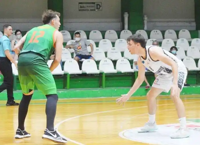 Estudiantes va por  el desquite en Olavarría