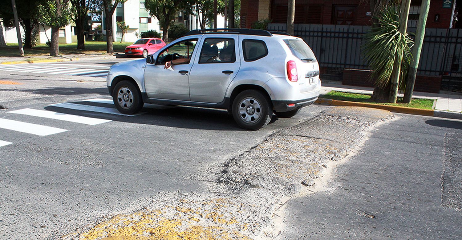 Peligroso deterioro de los reductores de velocidad