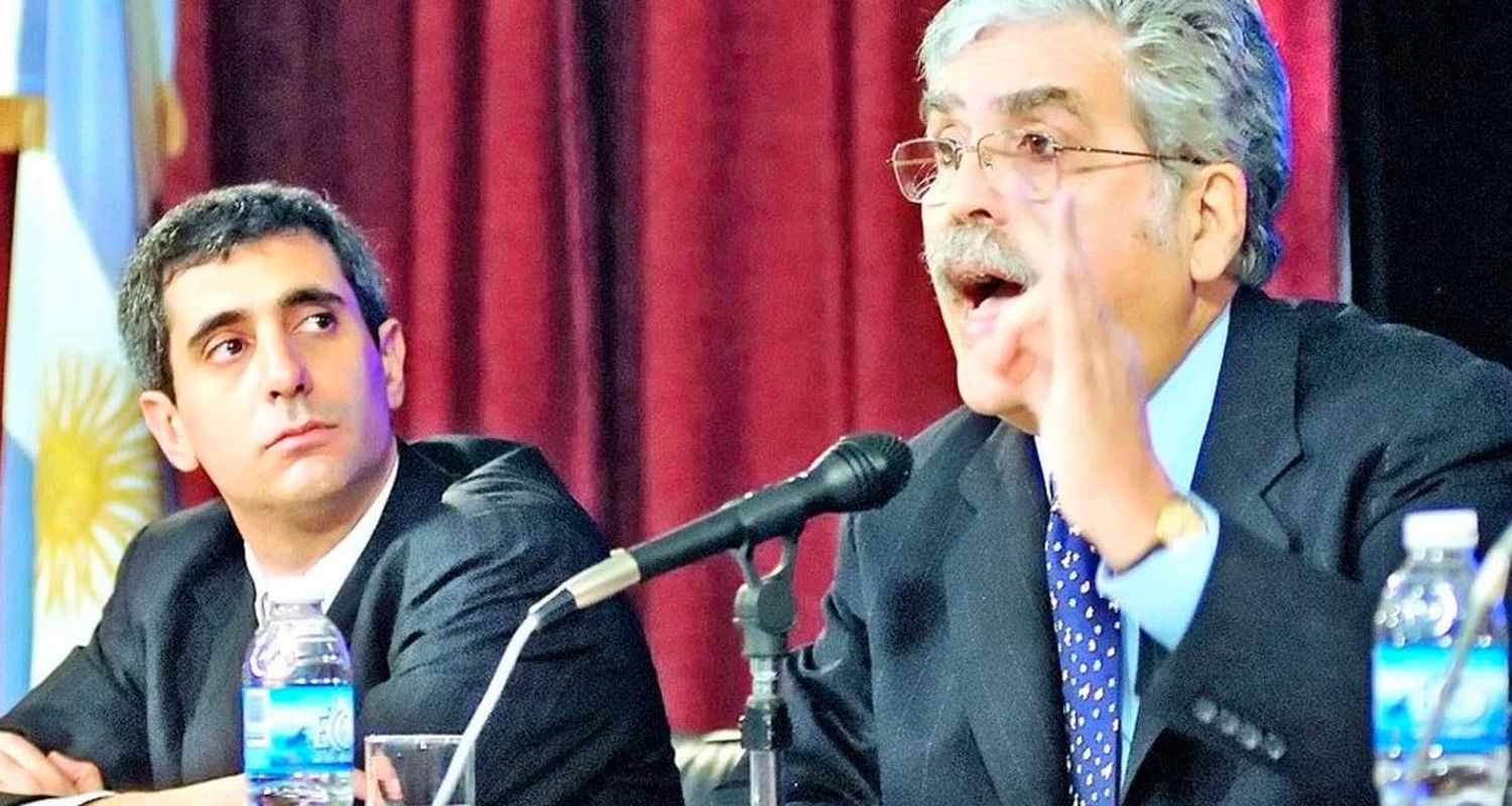 Causa Cuadernos: Excarcelaron a De Vido y Baratta y ya abandonaron el penal de Ezeiza
