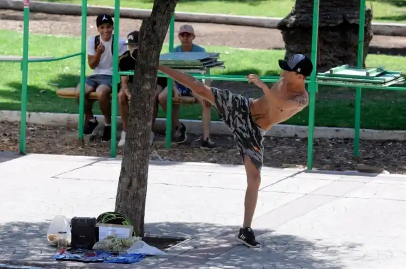 El hombre que intentó entrar armado al municipio de Bahía Blanca es un paciente psiquiátrico: Volvió a la tarde y fue reducido