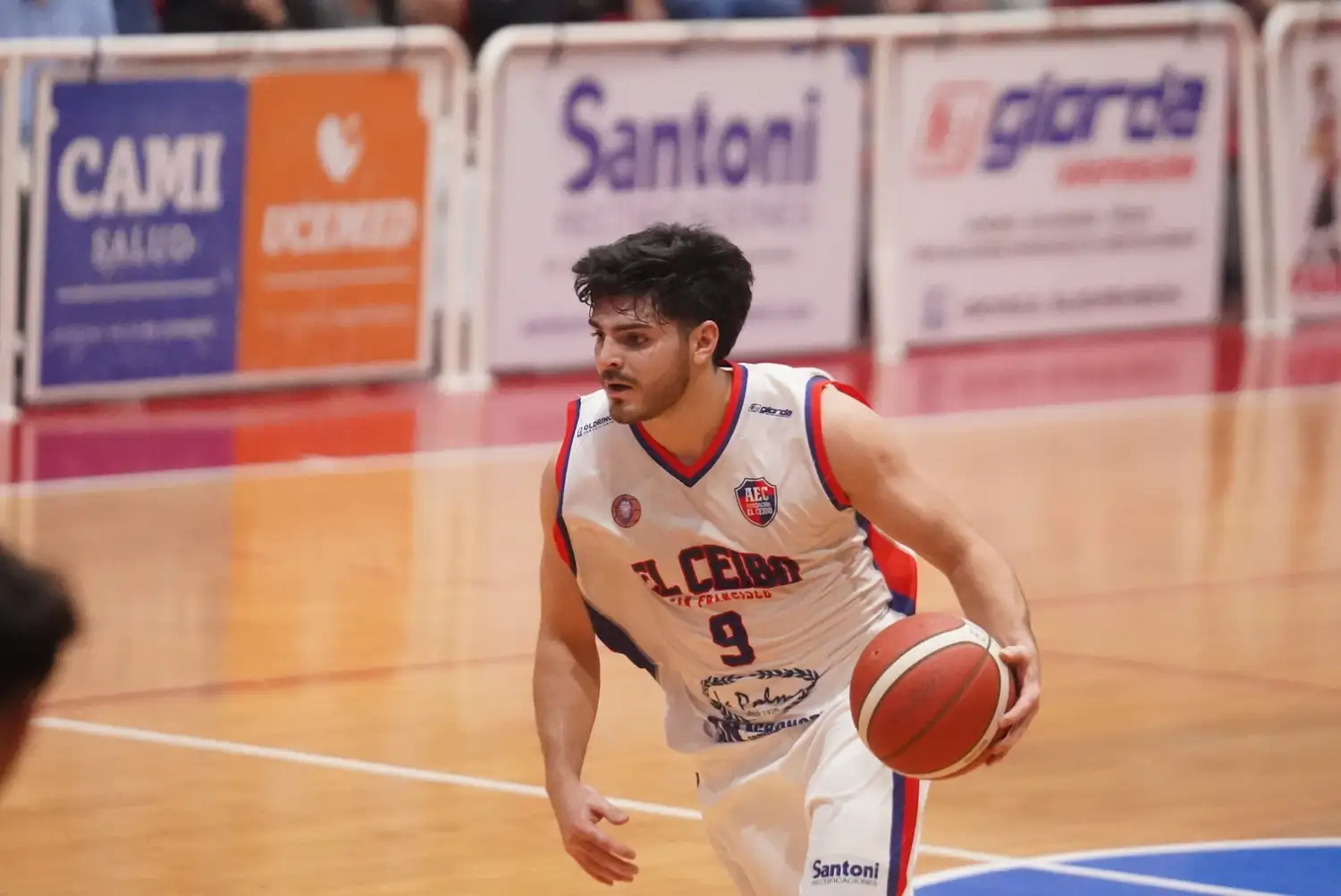 Gabriel Rojas, figura del último juego.