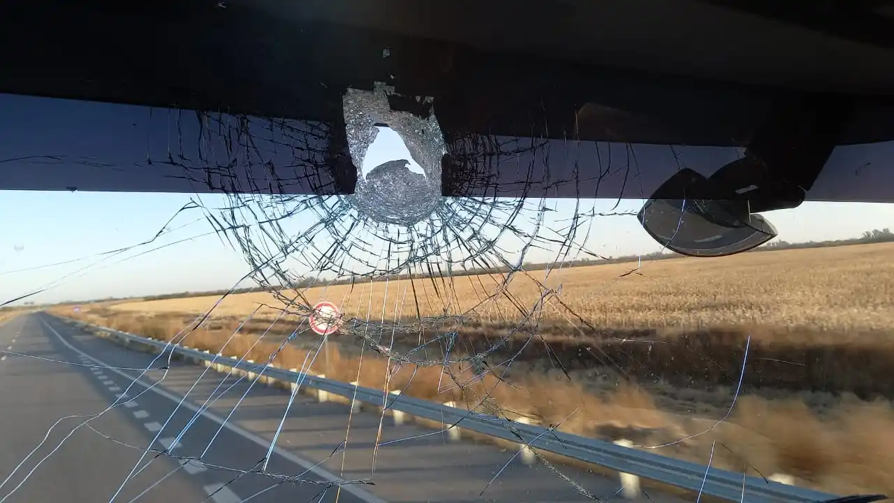 Siguen las emboscadas con piedras en la ruta Paraná-Santa Fe