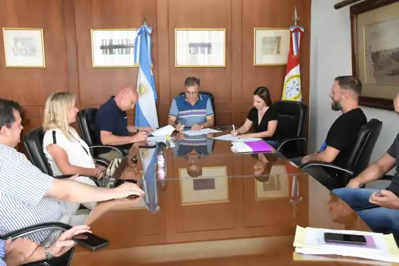 Aeródromo local: Se firmó la renovación del contrato entre el municipio y el Aero Club