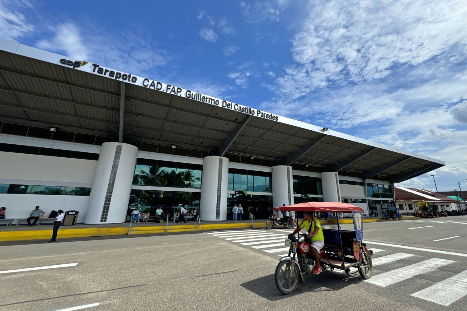 Modernizarán y ampliarán tres aeropuertos de Perú: Tarapoto, Rioja y Juanjuí