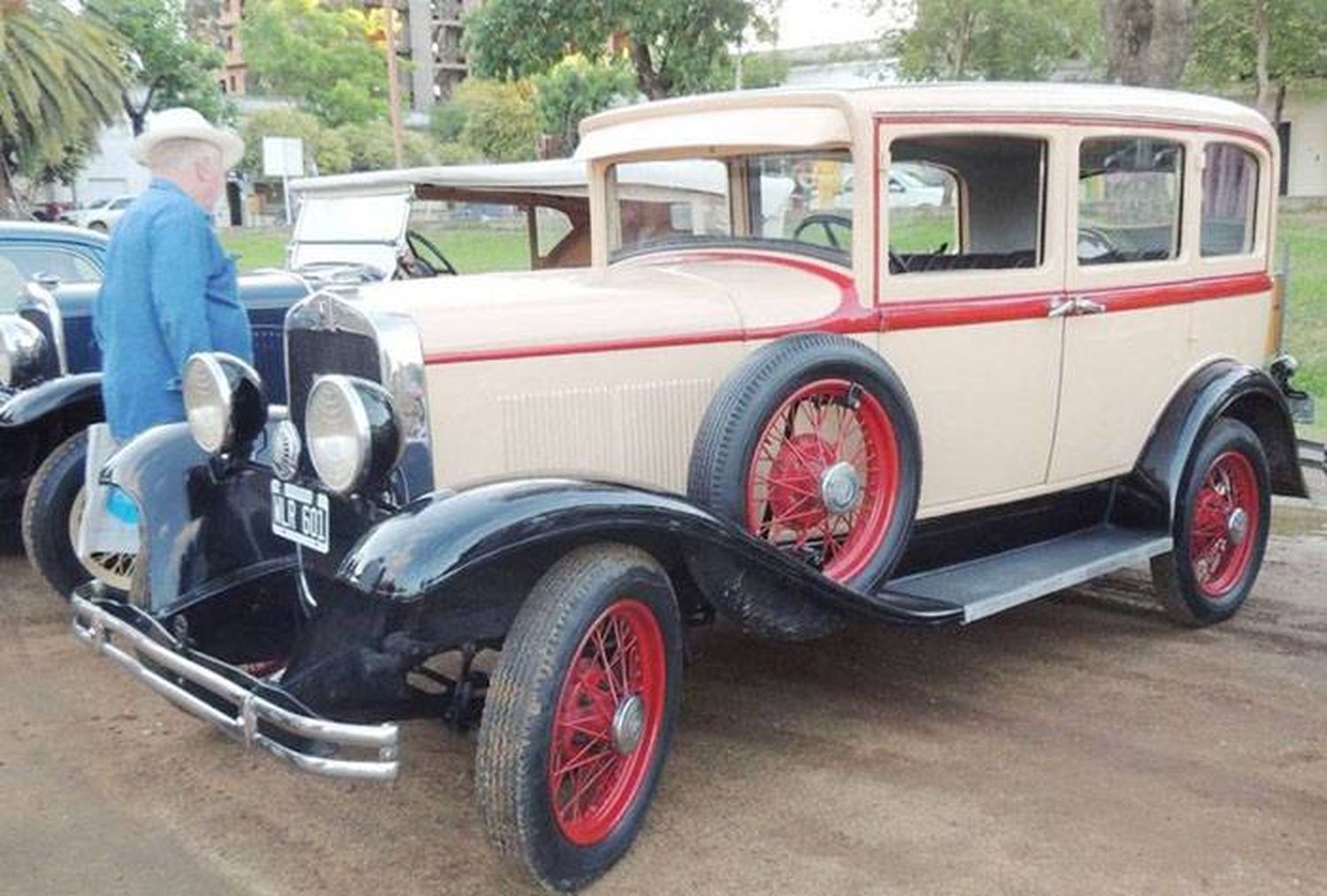 Vuelta a Entre Ríos  en autos antiguos