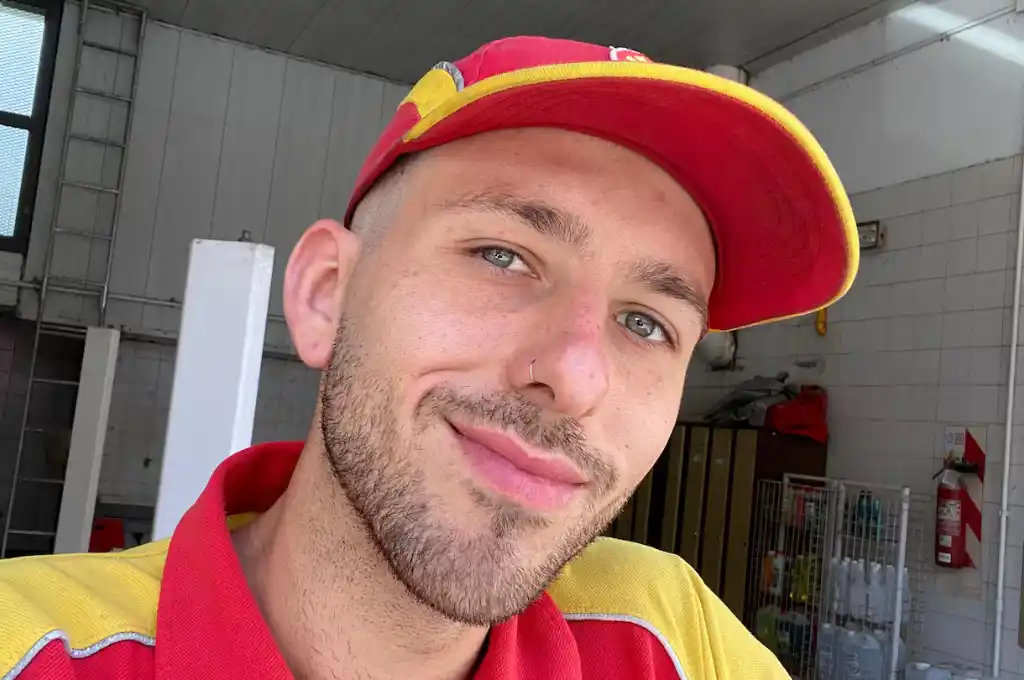 Nahuel Sanz, un despachador de combustibles de Pergamino (Video: TikTok @nawesanz).