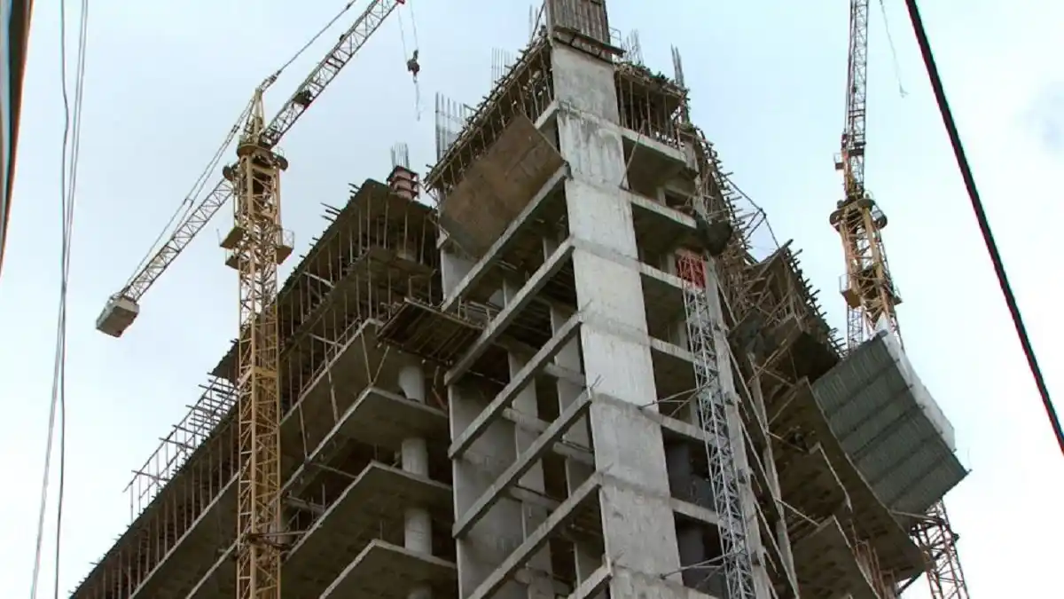 ¿POR CULPA DE QUIÉN? El sector construcción de Venezuela está por el subsuelo