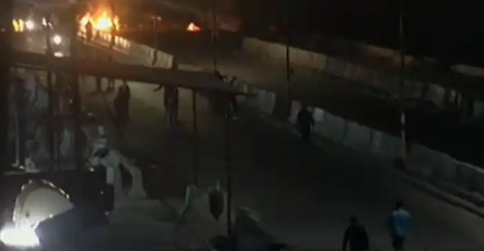 Desmanes, piquetes, corridas e incendio en La Salada