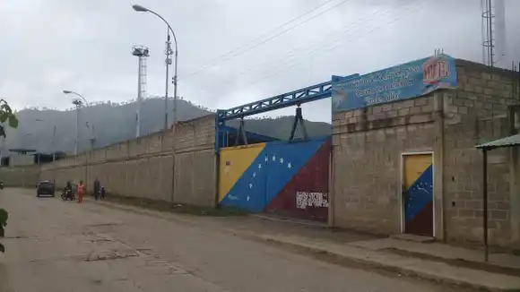 POR PRESUNTO PLAN DESESTABILIZADOR: autoridades militares intervinieron penal de San Juan de los Morros