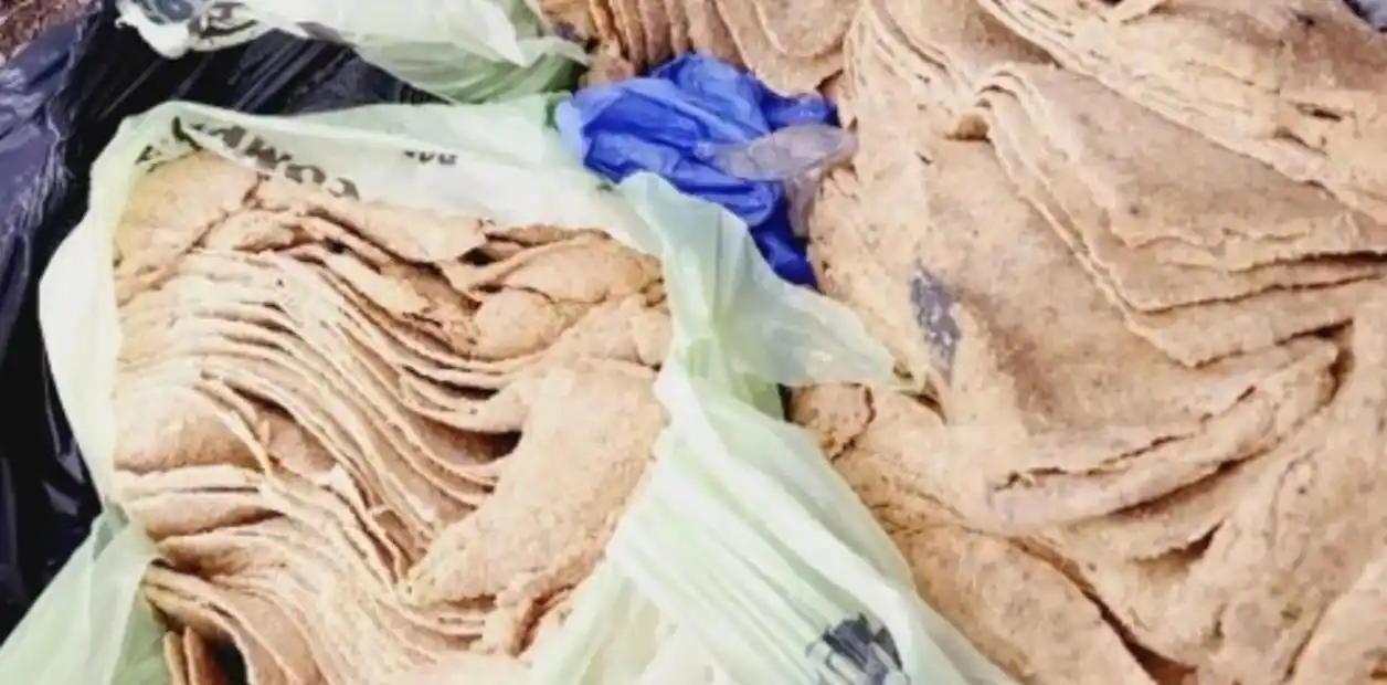 Estaba raro el sándwich: un comerciante vendía milanesas de papel higiénico y lo inhabilitaron