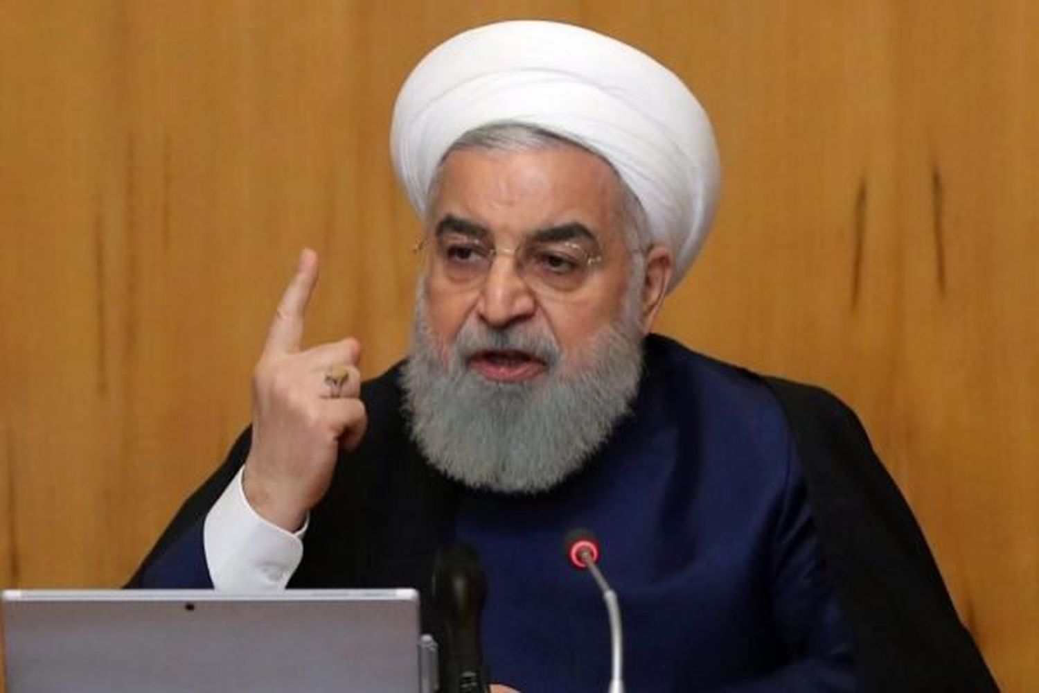 Irán prohibió los viajes internos tras confirmar más de 27 mil contagiados