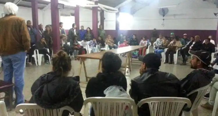 La Opinión y Sin Galera, preguntan
