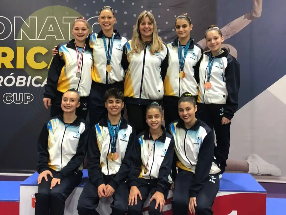 Regresaron con medallas de Perú