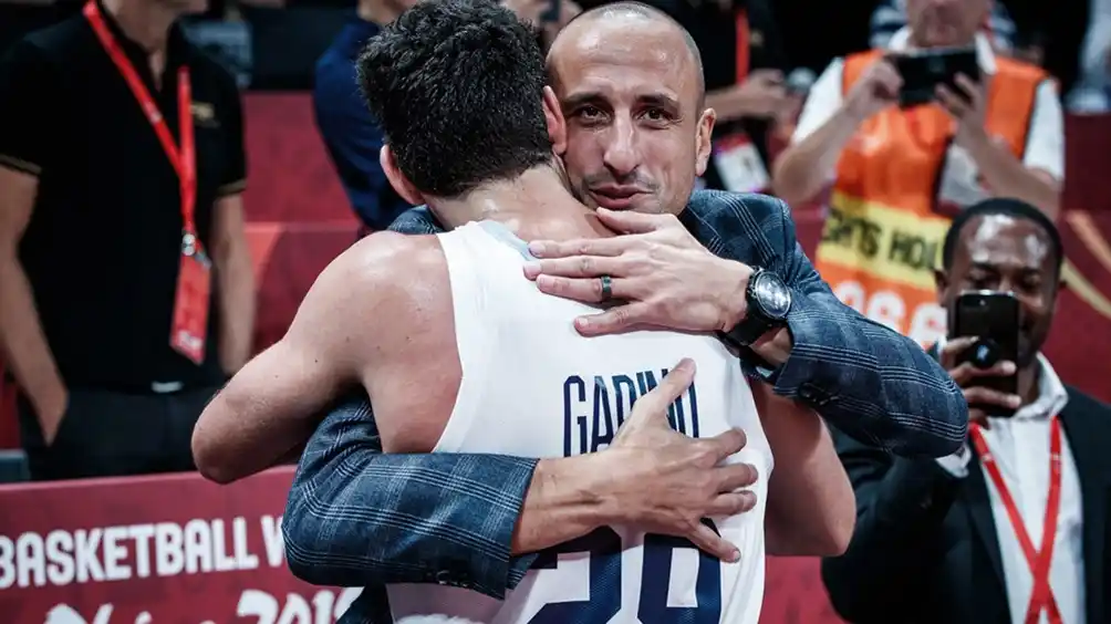 «Manu» Ginóbili alentó a la Argentina en Beijing