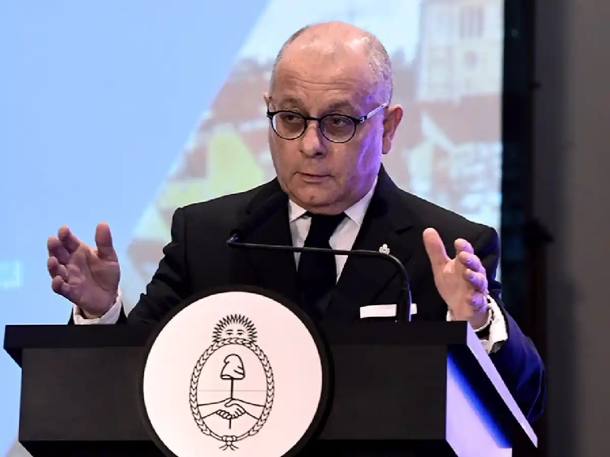 Faurie minimizó el escrache a Macri y lo enmarcó en la "libertad de expresión"