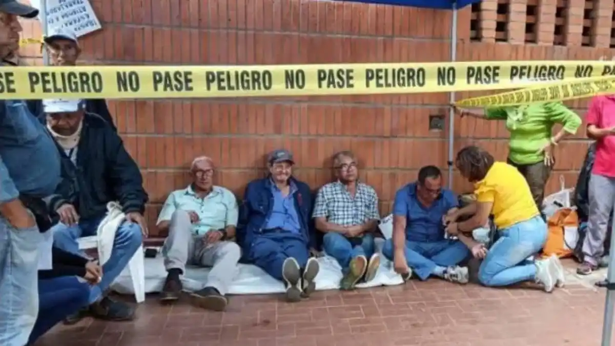 «SÚBEME EL SUELDO, MADURO»: bolsillos de los trabajadores no aguantan más