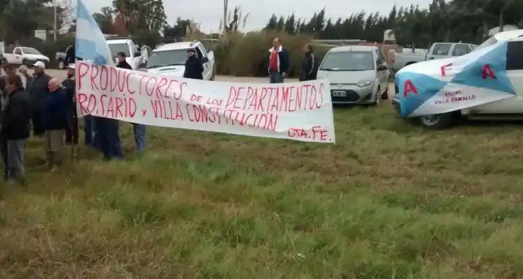 El campo se moviliza porque “no da para más”