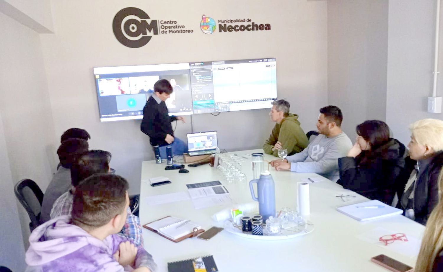 Capacitación. Se brindó a los operadores del COM