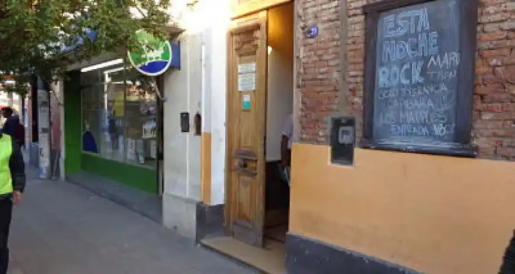 Crimen en Nápole: Más de 100 personas llegan desde Ramos Mejía para marchar