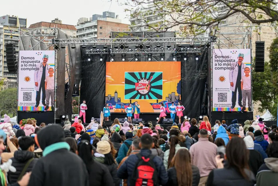 Casi 80.000 personas visitaron Rosario este fin de semana por eventos deportivos y recitales