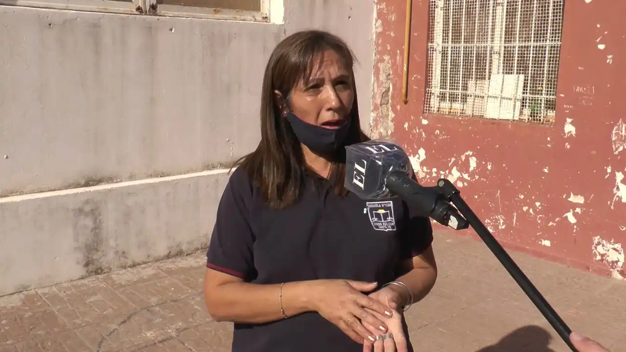 Alumnos de la Escuela Bolívar participan del concurso nacional “mándale fruta”