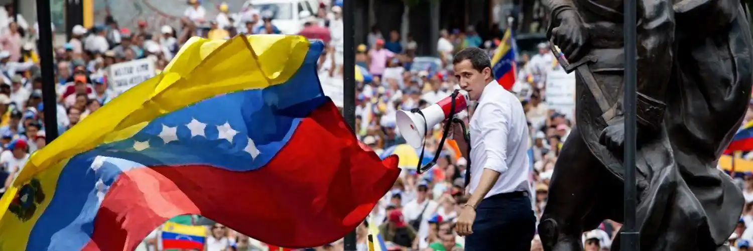 EN VIDEO: intentan agredir a Juan Guaidó