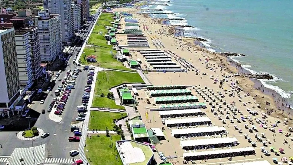 Miramar recibe Semana Santa con el Vía Crucis y una paella gigante