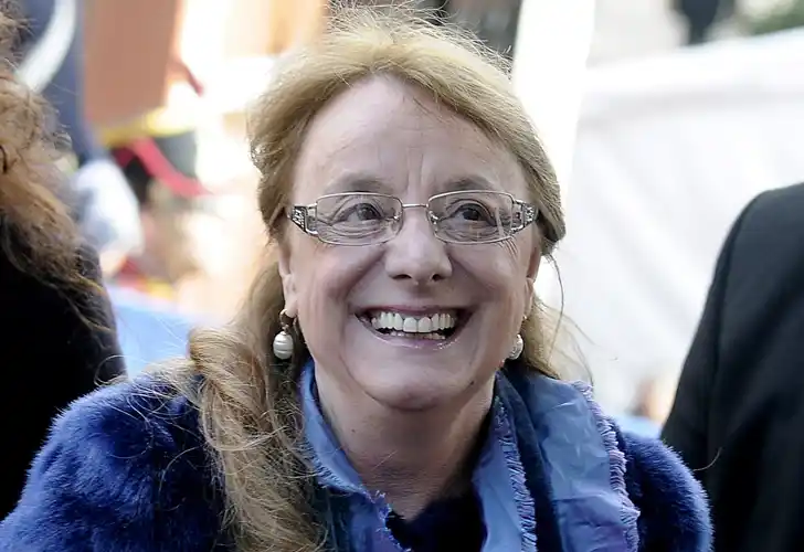 El Gobierno ayuda a Santa Cruz con peticiones