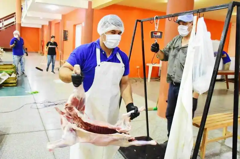 Gran éxito de la venta de cabritos 
y corderitos del oeste provincial