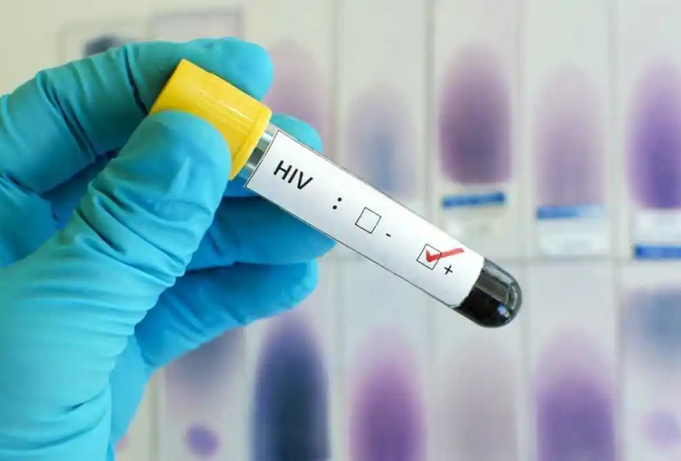 Gobierno bonaerense compró medicamentos para cubrir la emergencia por VIH y sífilis