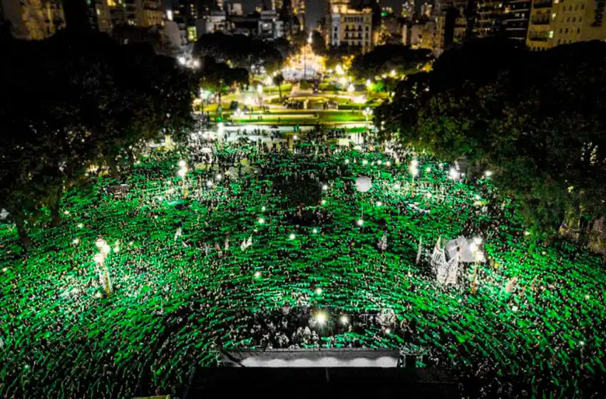 El presidente presentará un proyecto de ley para legalizar el aborto