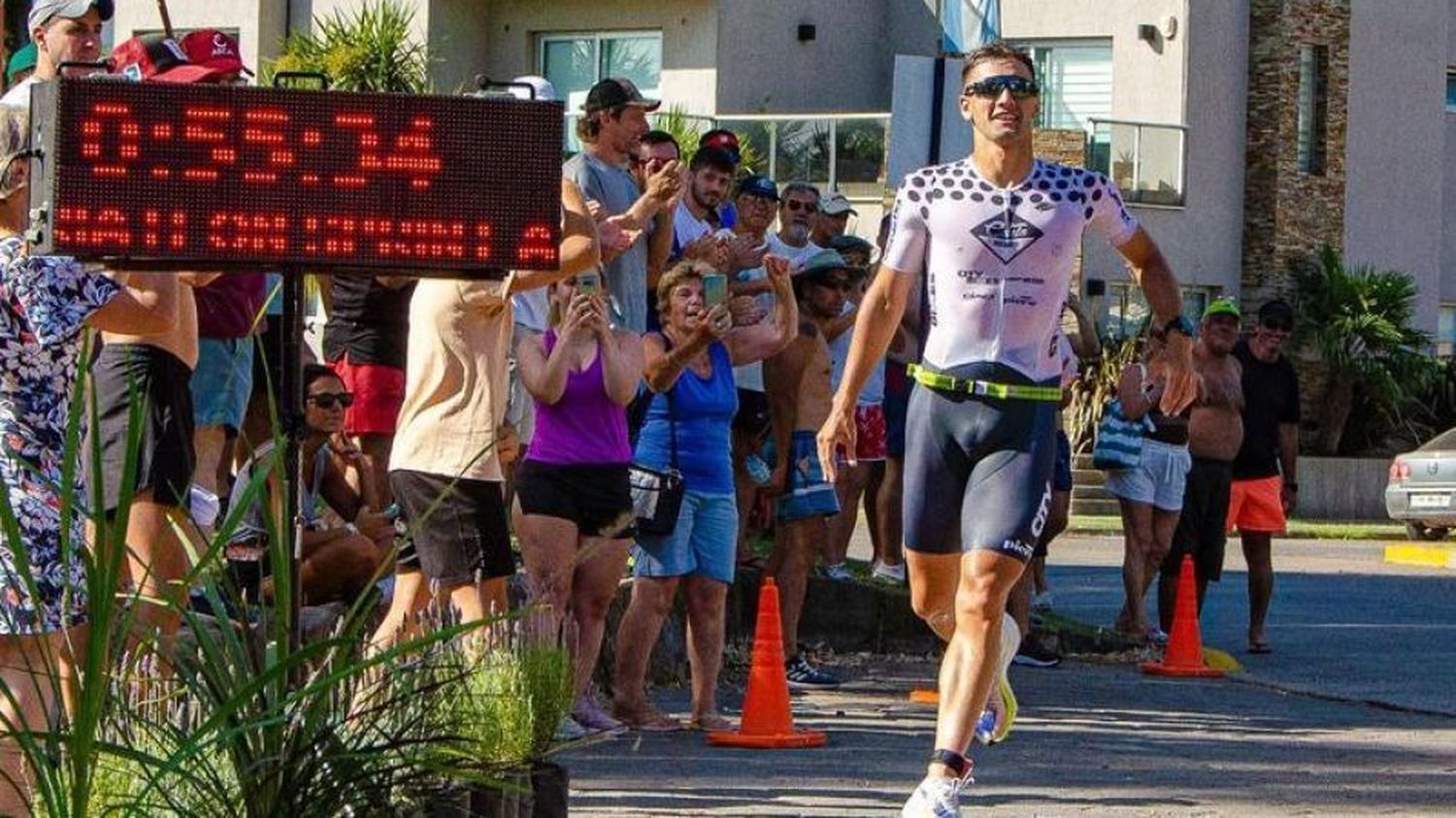 Azul se prepara para el gran evento del Triatlón: 300 atletas con pruebas de natación, ciclismo y pedestrismo