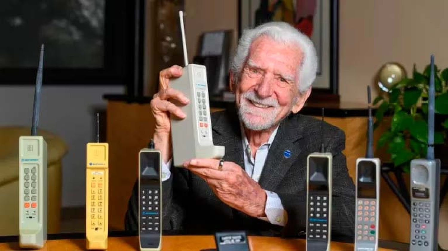 Se cumplen 50 años de la primera llamada de la historia desde un teléfono móvil