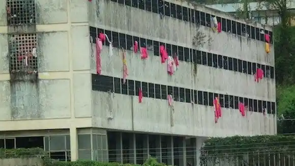 ¡INDOLENCIA! Reclusa del INOF tiene  CÁNCER de SENO y se niegan a prestarle atención