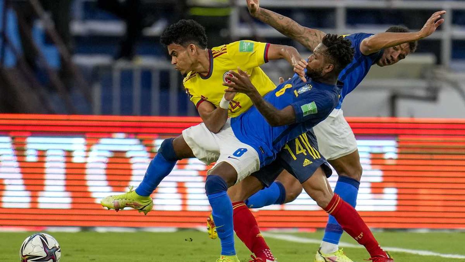 Con una increíble jugada, Luis Díaz dejó en ridículo a dos jugadores brasileños