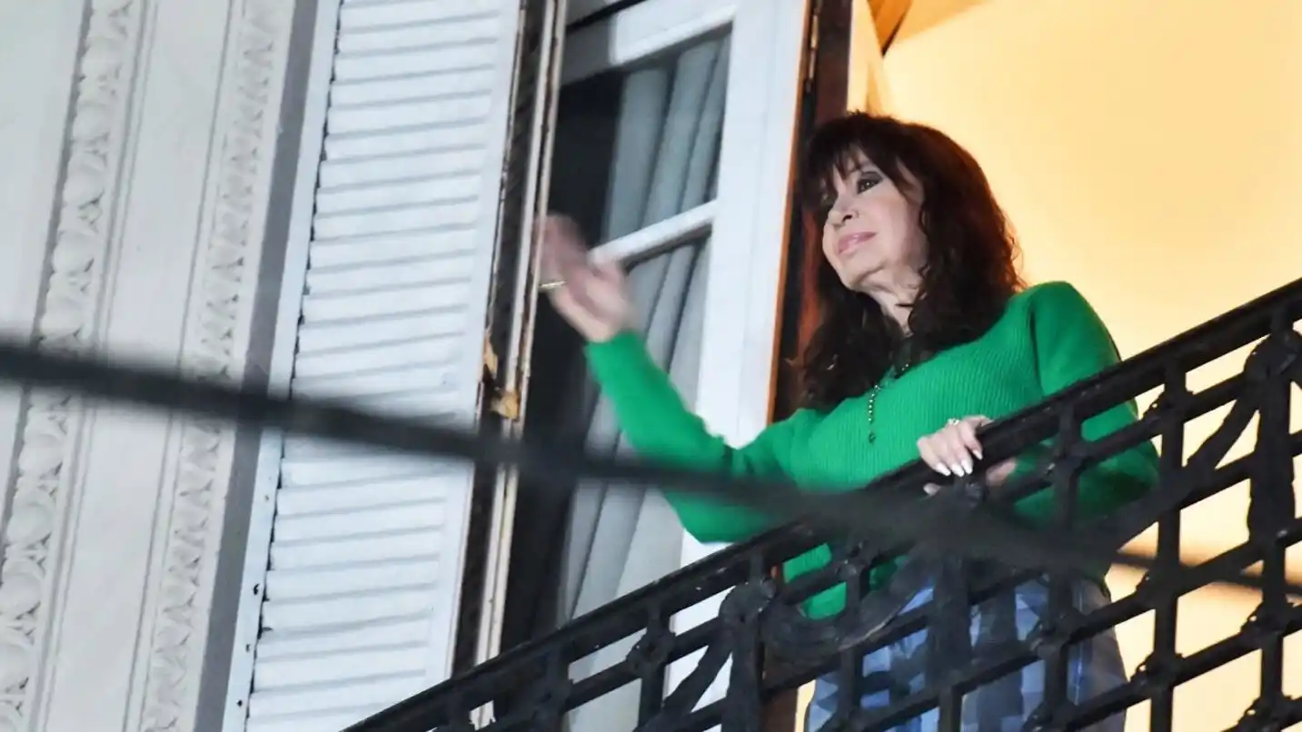 “No tengo bienes que sirvan a esos fines y que, consecuentemente, puedan ser ejecutados", argumentó CFK.