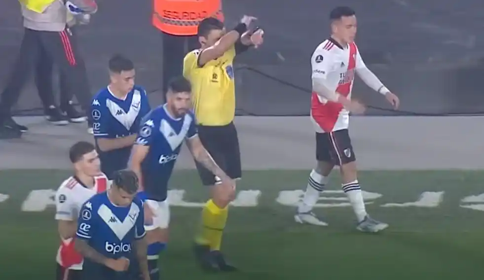 "Para mí es gol": publicaron el audio del VAR en la polémica jugada de River