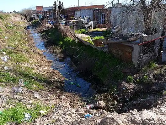 Vecinos del barrio Minuán reclaman obras y soluciones ante problemas de infraestructura