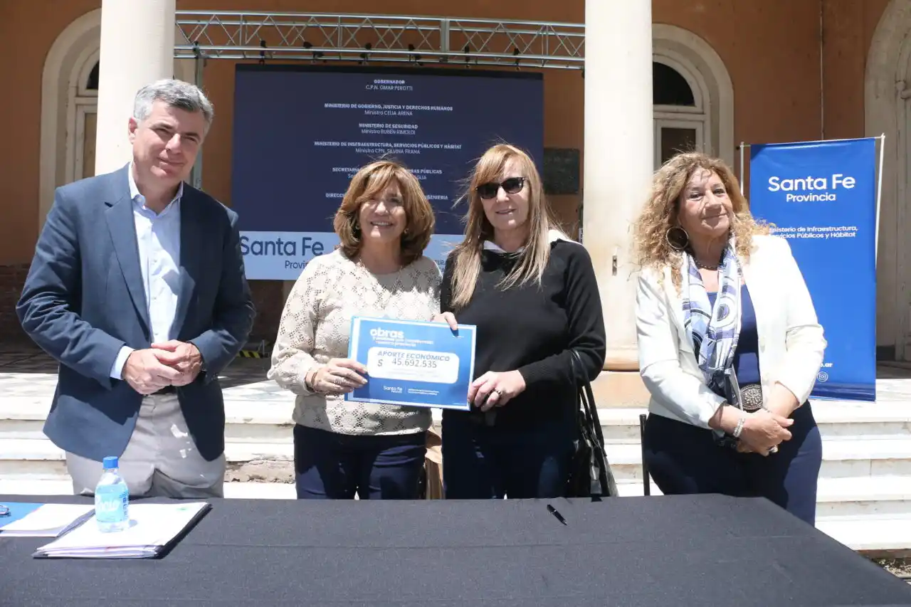 Elortondo: firman convenio para avanzar con la obra de cloacas