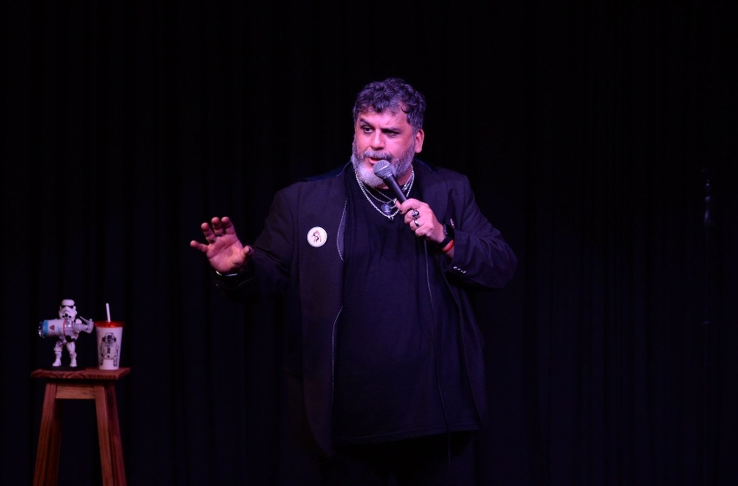 Pablo Vasco regresa al escenario con “Kidult”