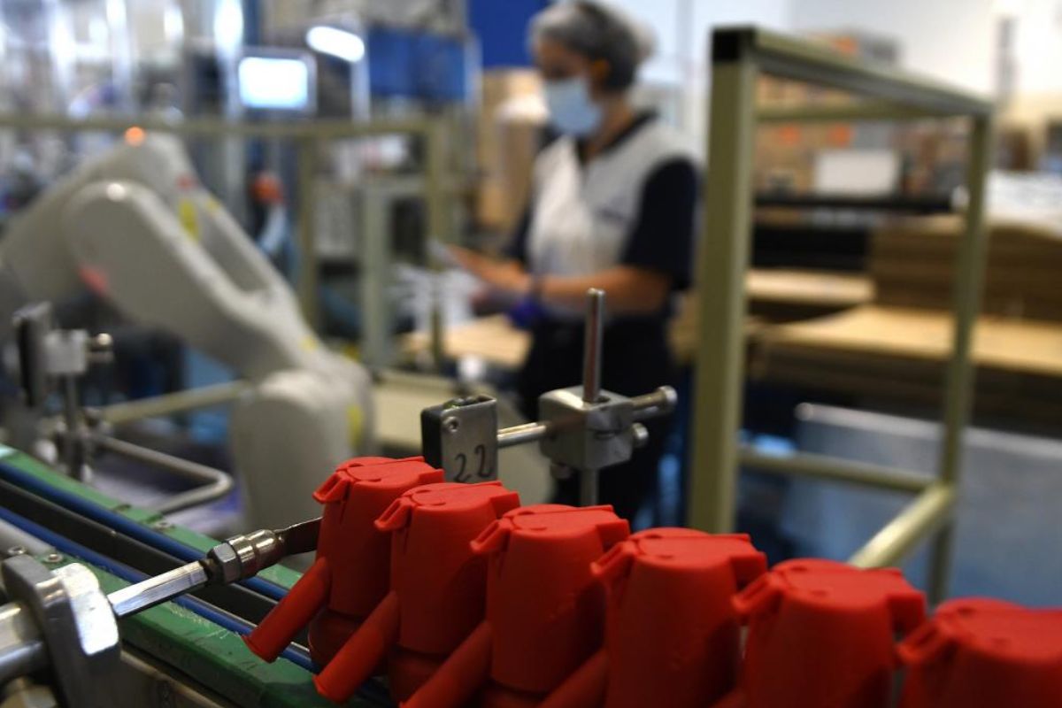 Cerca de 610.000 personas accedieron a empleos privados en blanco