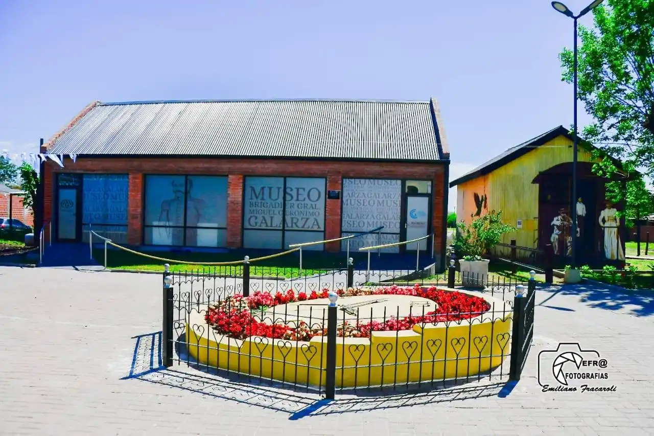 General Galarza celebró su aniversario con la inauguración de una escultura y un museo en homenaje al Brigadier Miguel Gerónimo Galarza